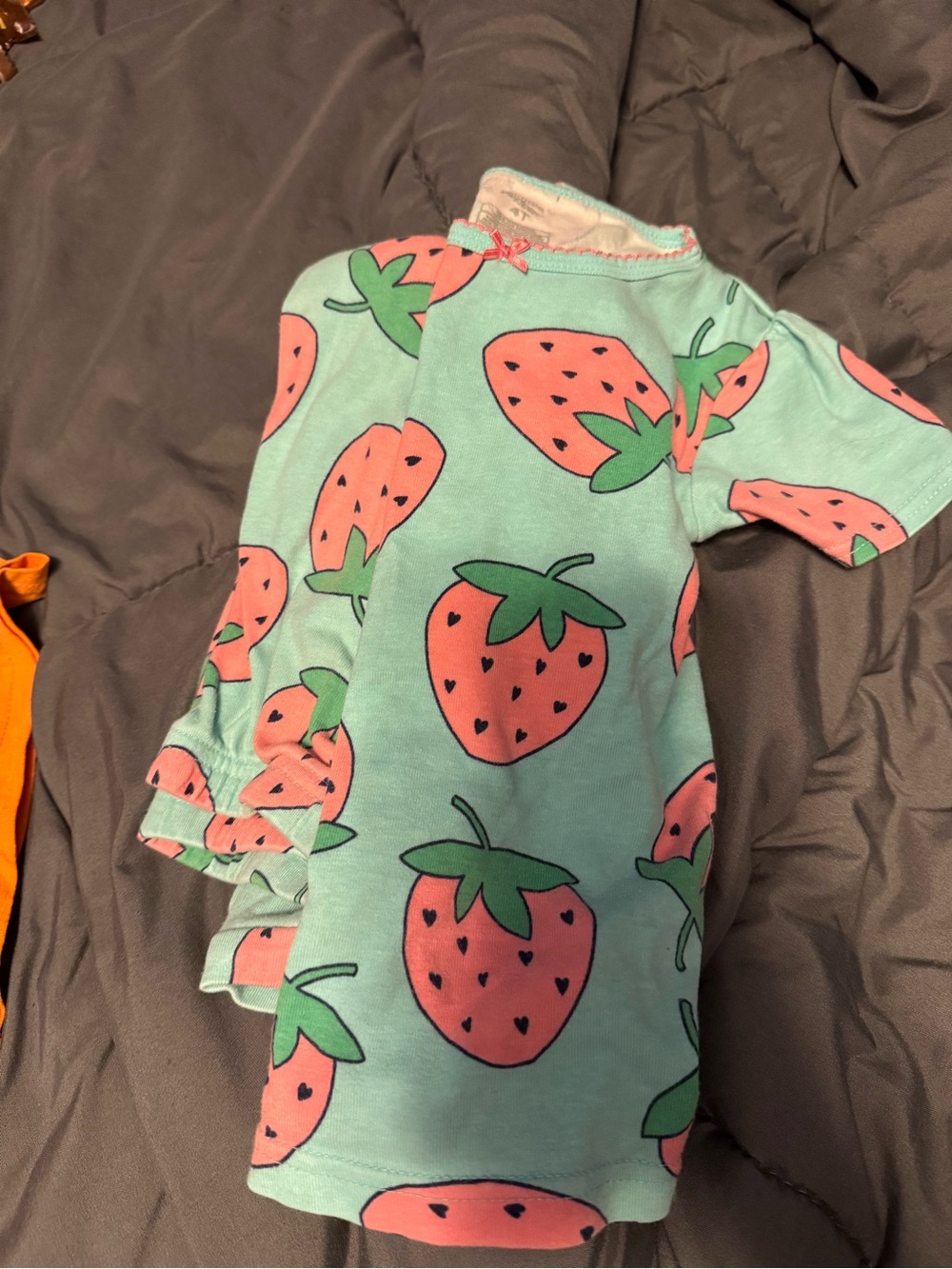 2 piece short sleeve/pants pjs